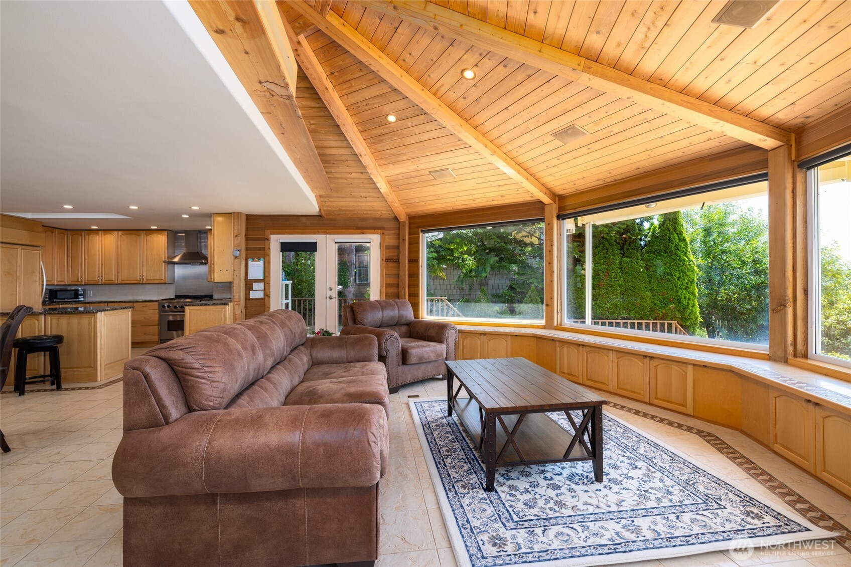 10 Edgewater Drive , Camano Island, WA 98282