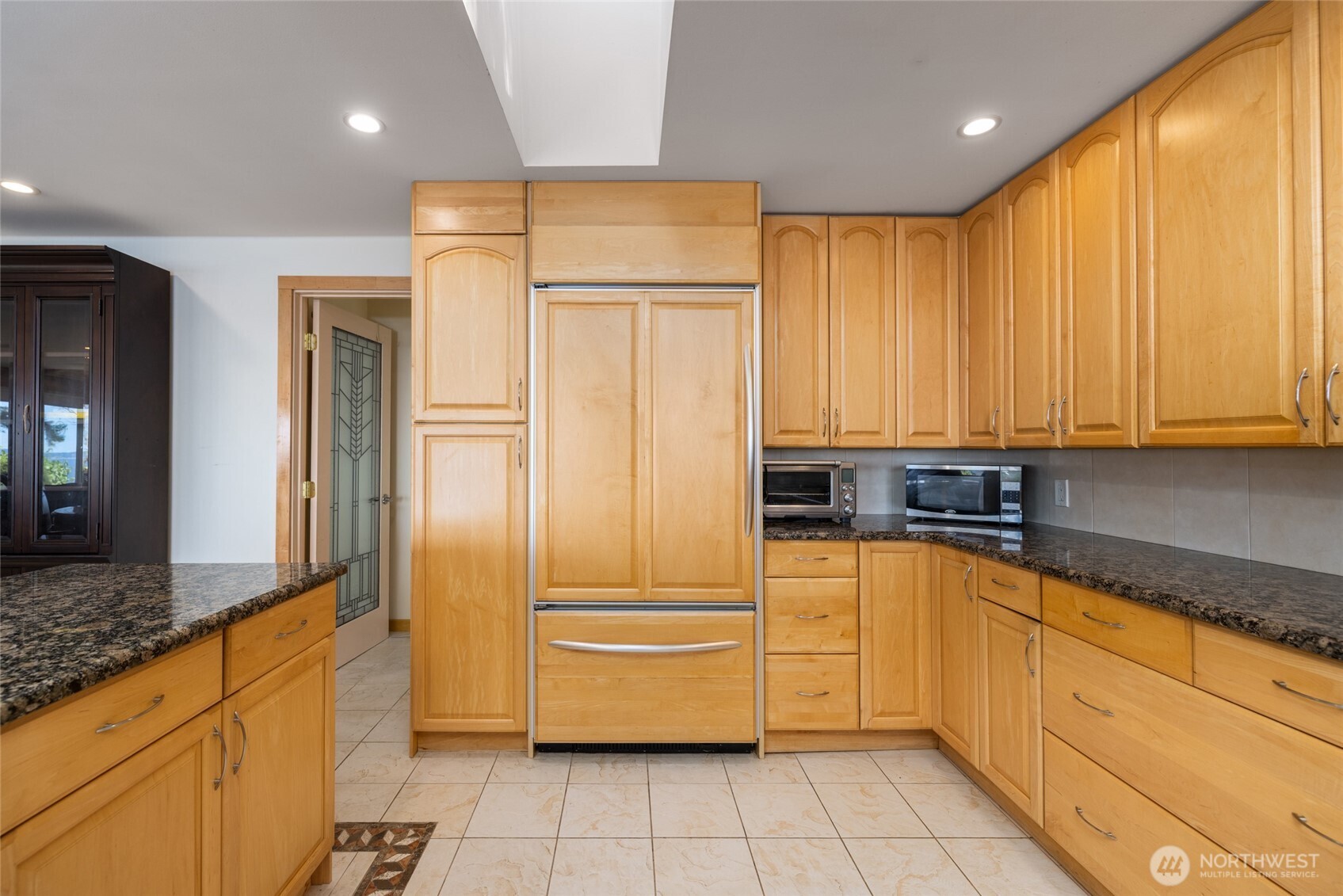 10 Edgewater Drive , Camano Island, WA 98282