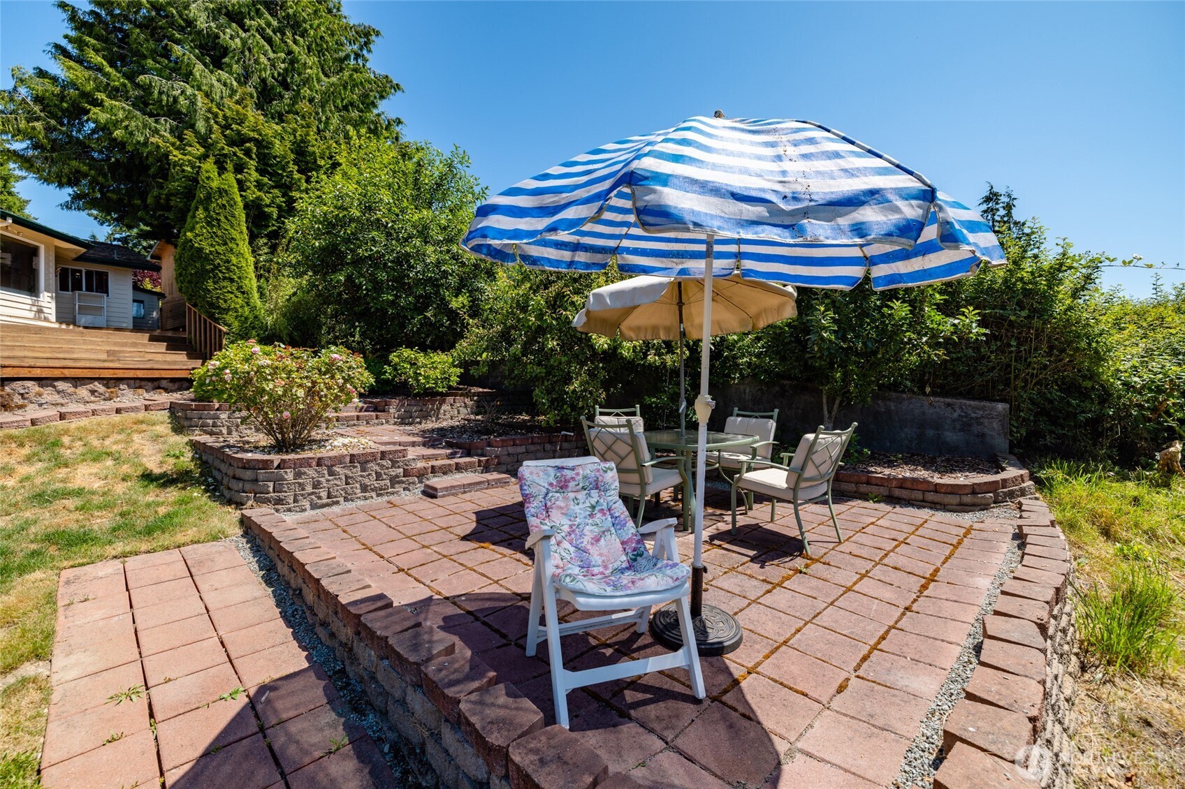 10 Edgewater Drive , Camano Island, WA 98282