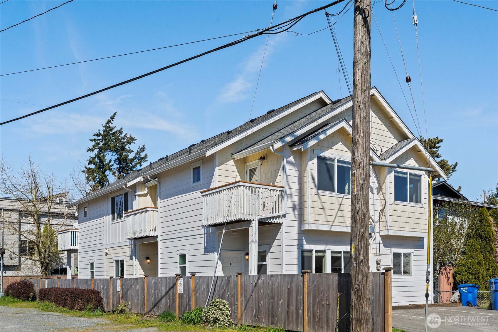 501 N 105th Street #C, Seattle, WA 98133
