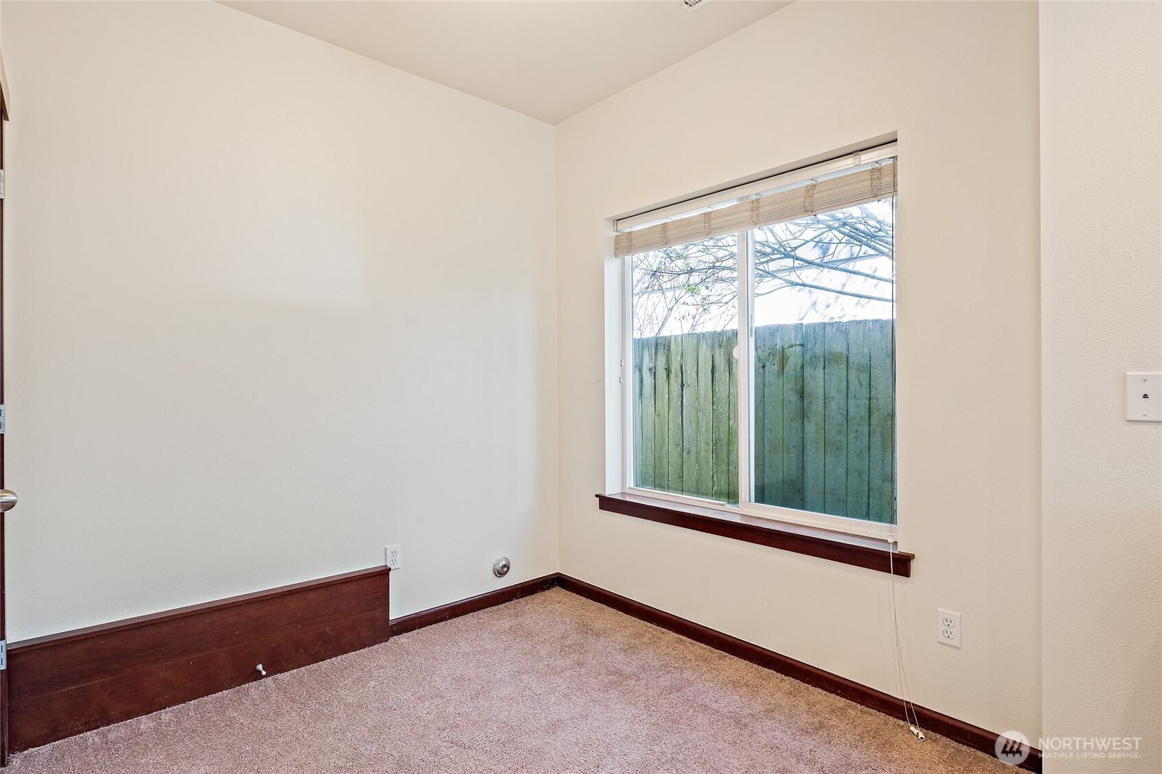 501 N 105th Street #C, Seattle, WA 98133