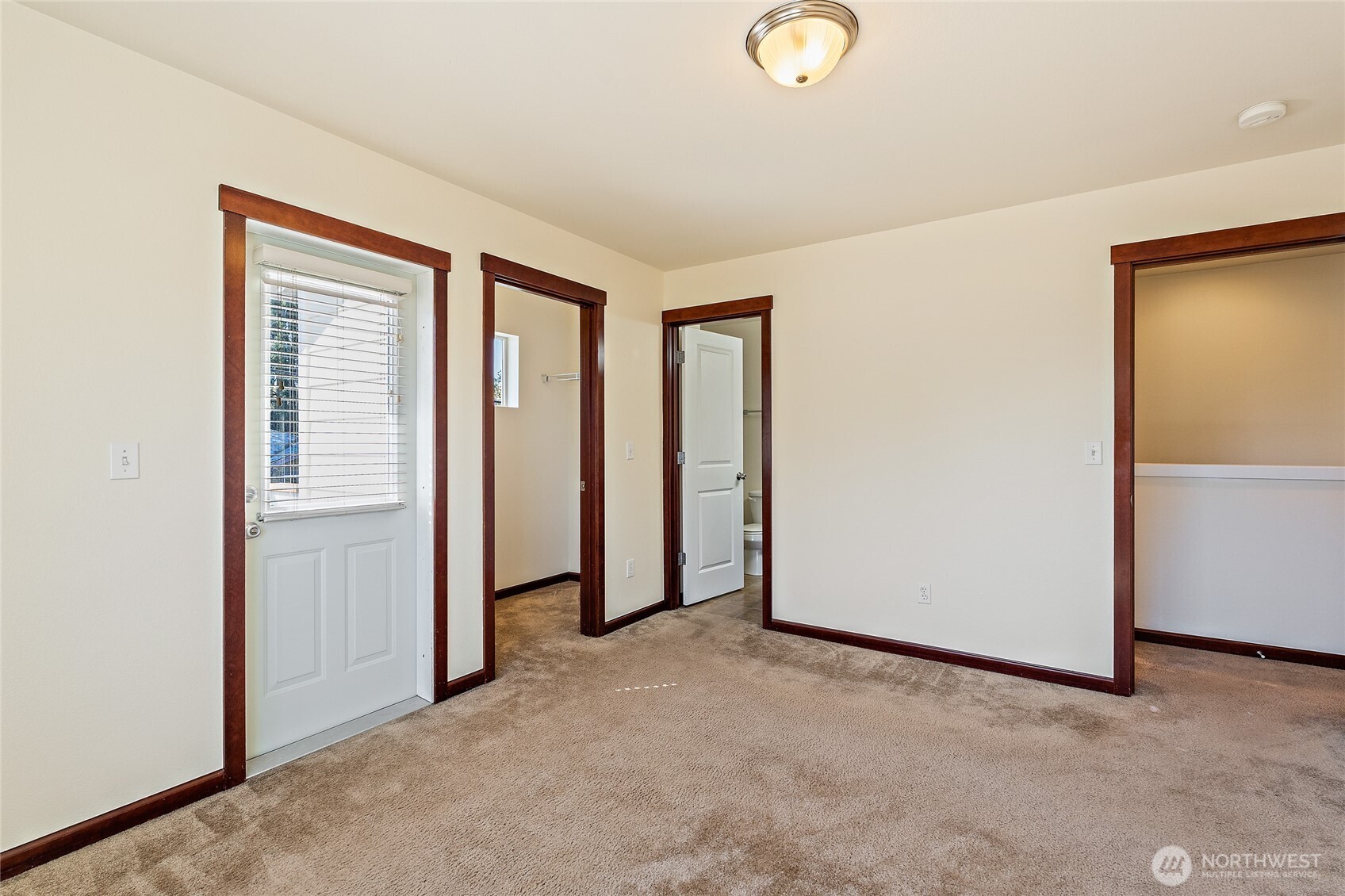 501 N 105th Street #C, Seattle, WA 98133