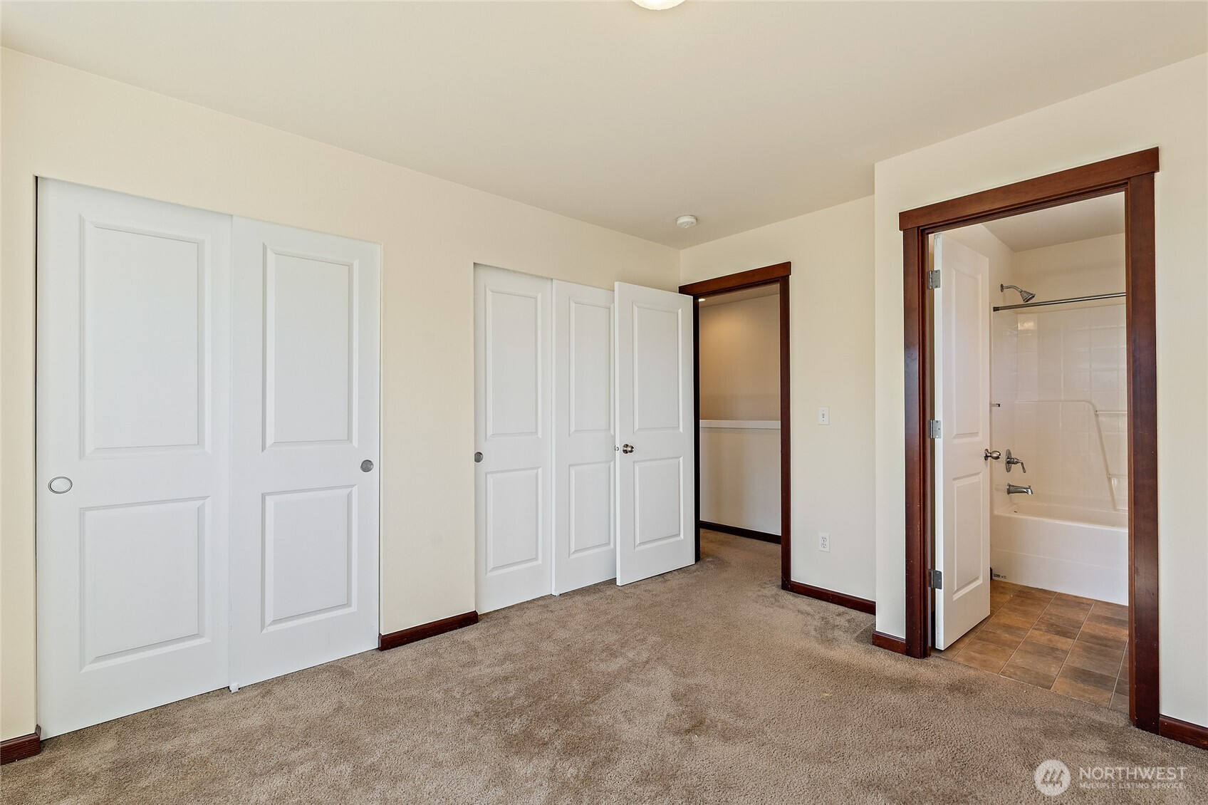 501 N 105th Street #C, Seattle, WA 98133