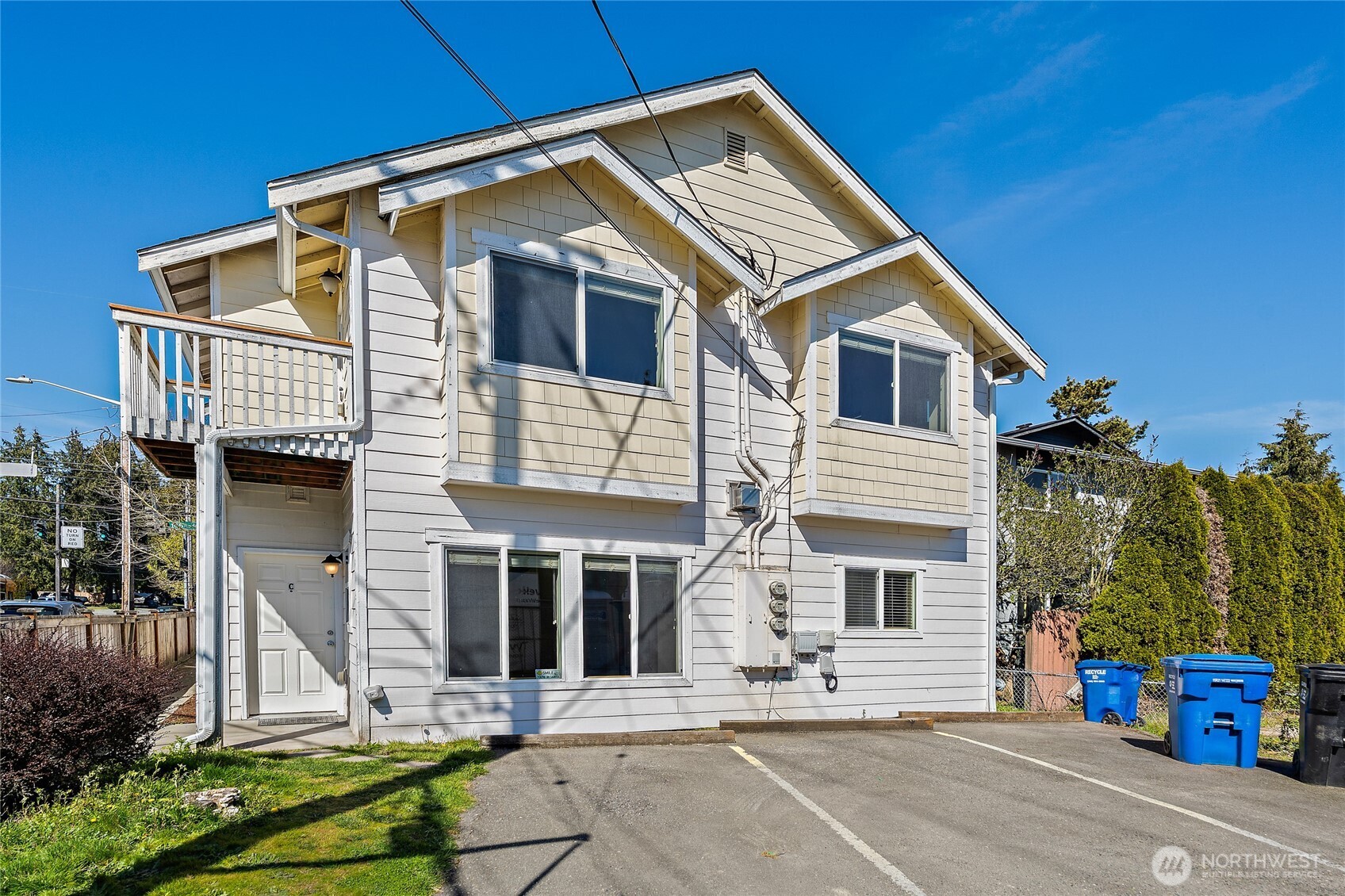 501 N 105th Street #C, Seattle, WA 98133