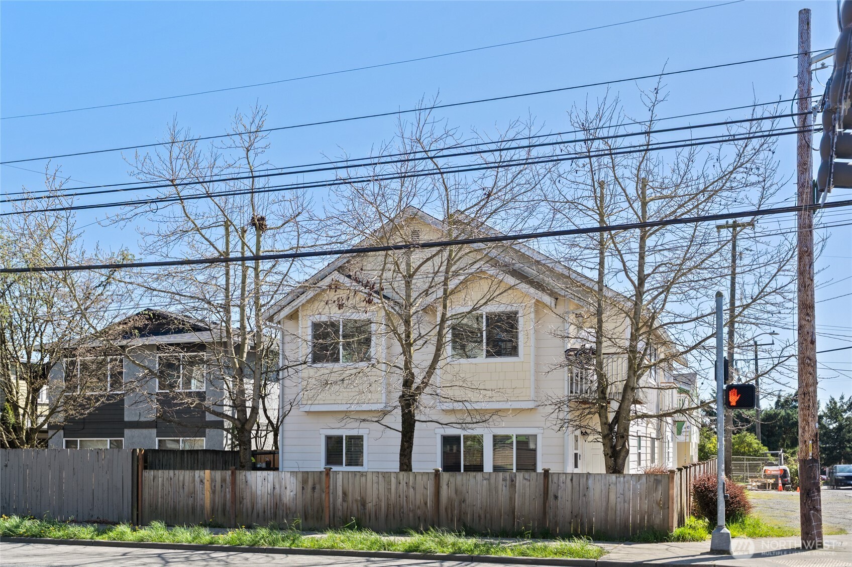 501 N 105th Street #C, Seattle, WA 98133