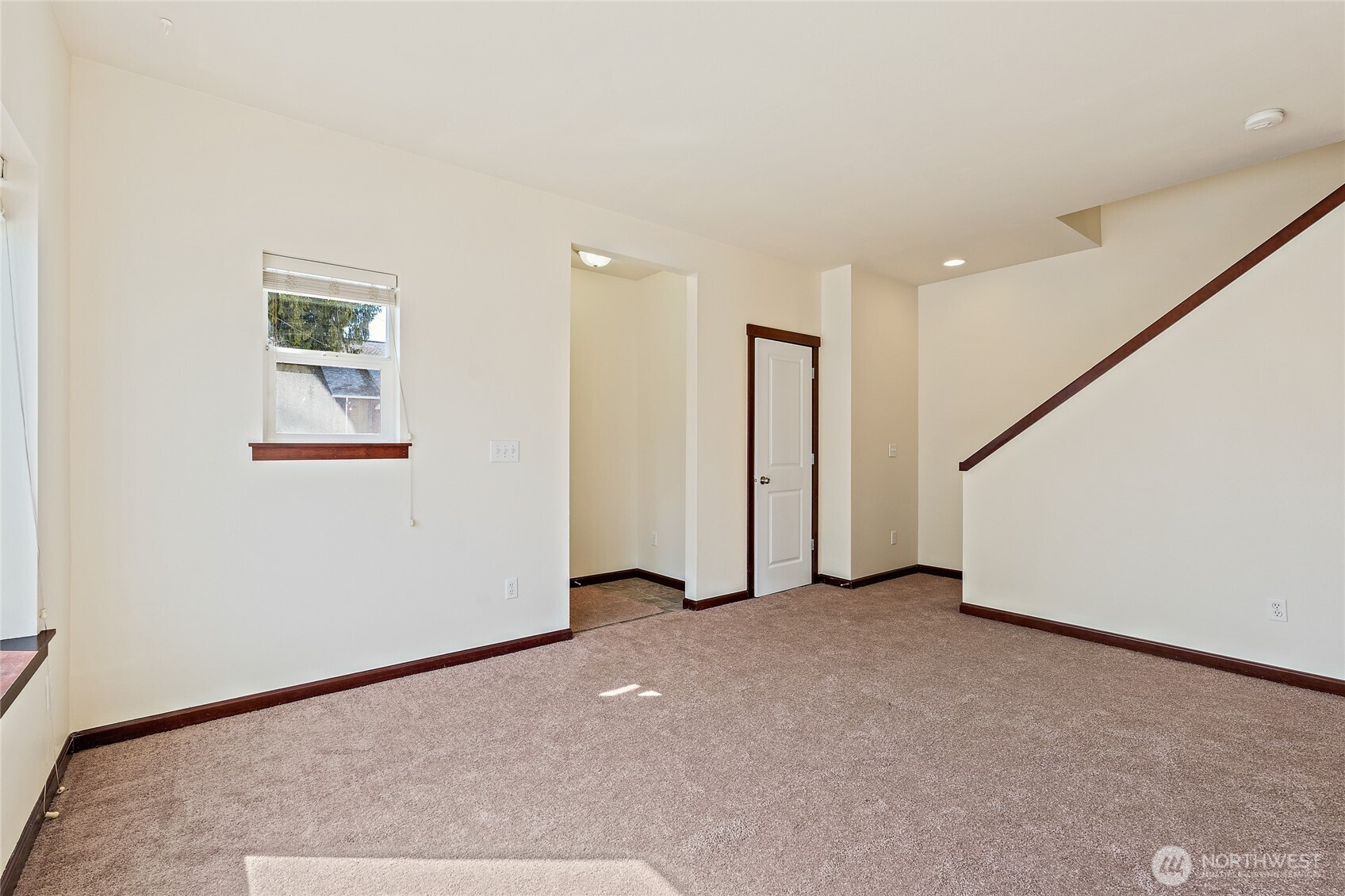 501 N 105th Street #C, Seattle, WA 98133