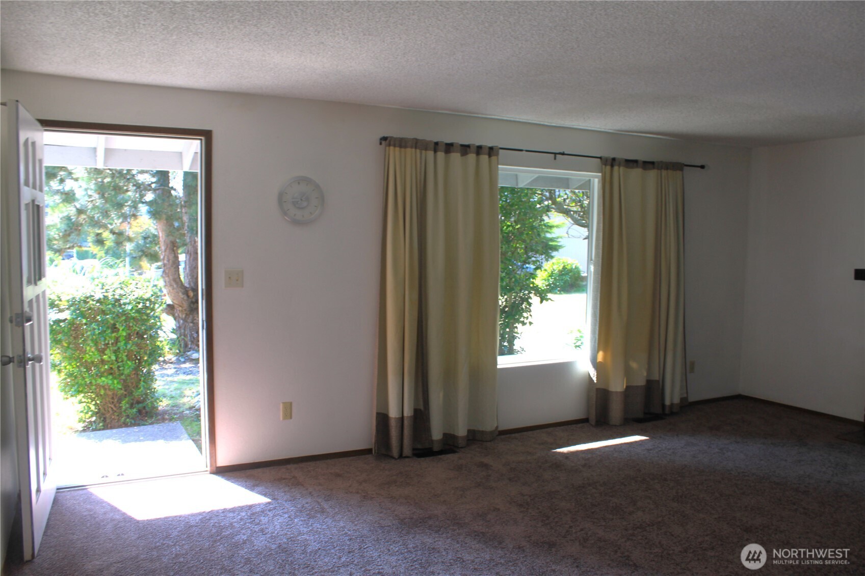 313 & 315 146th Place NE, Bellevue, WA 98007