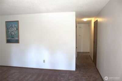 313 & 315 146th Place NE, Bellevue, WA 98007 - Photo 14