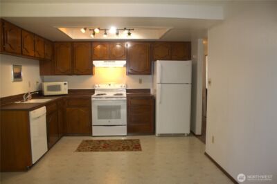 313 & 315 146th Place NE, Bellevue, WA 98007 - Photo 16