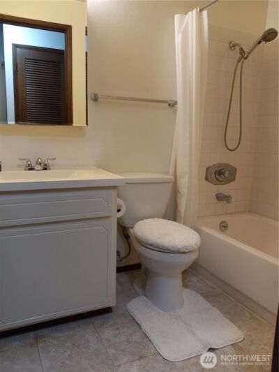 313 & 315 146th Place NE, Bellevue, WA 98007 - Photo 24