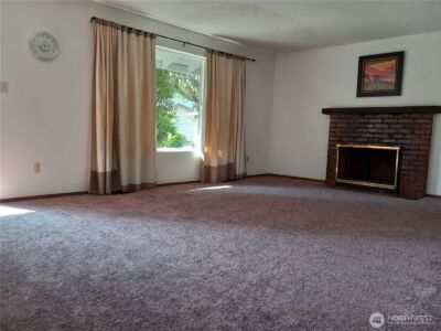 313 & 315 146th Place NE, Bellevue, WA 98007 - Photo 10