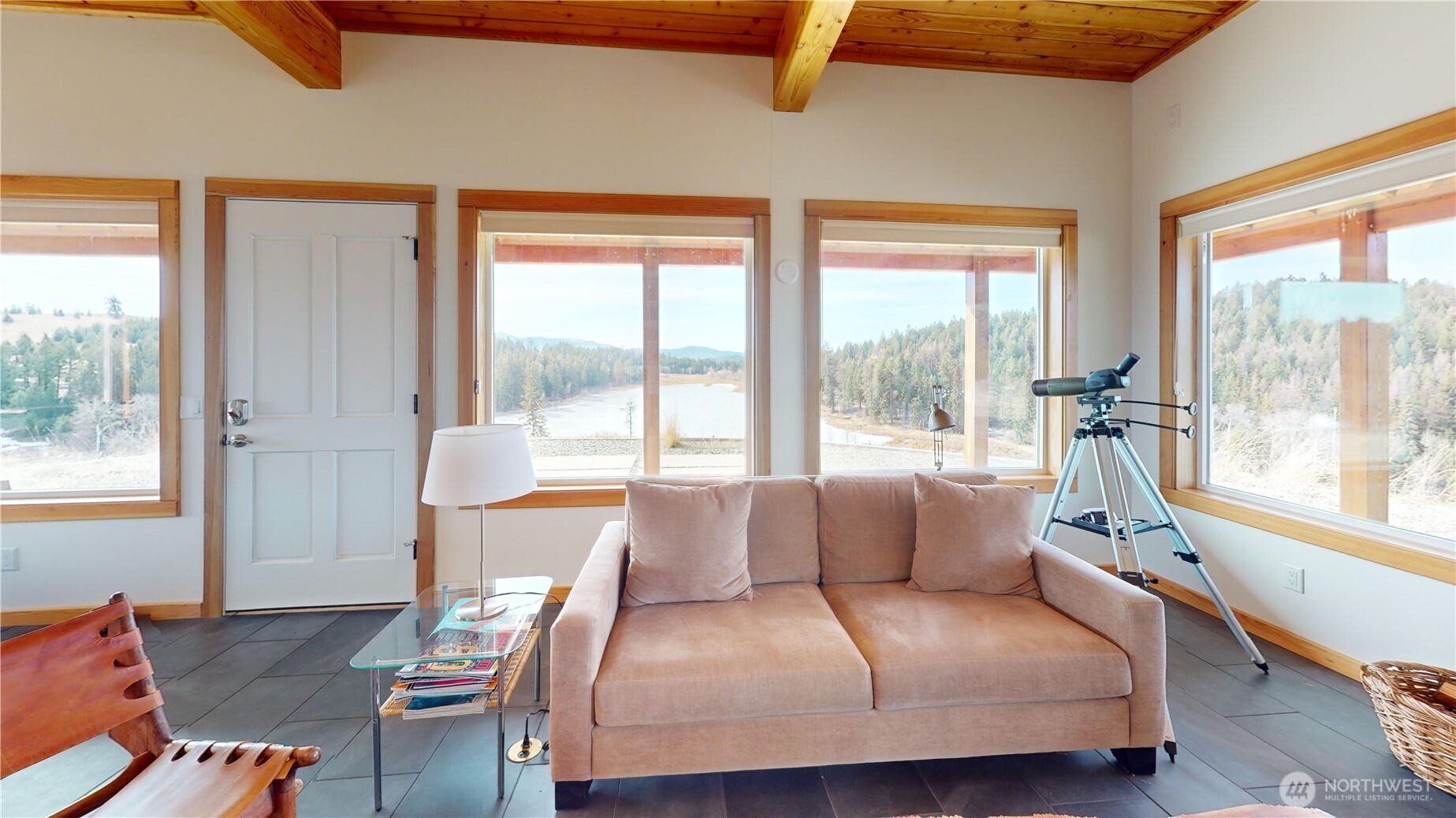 17 Teal Lake Road N, Oroville, WA 98844