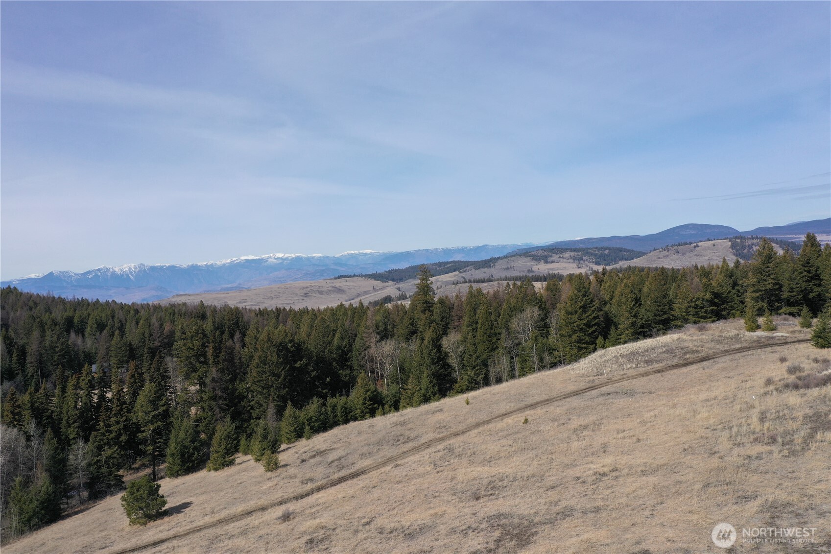 17 Teal Lake Road N, Oroville, WA 98844