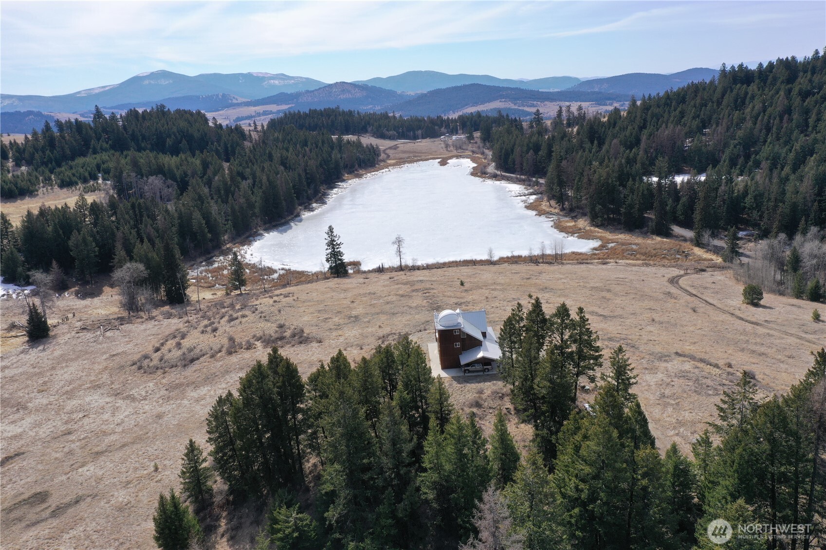 17 Teal Lake Road N, Oroville, WA 98844