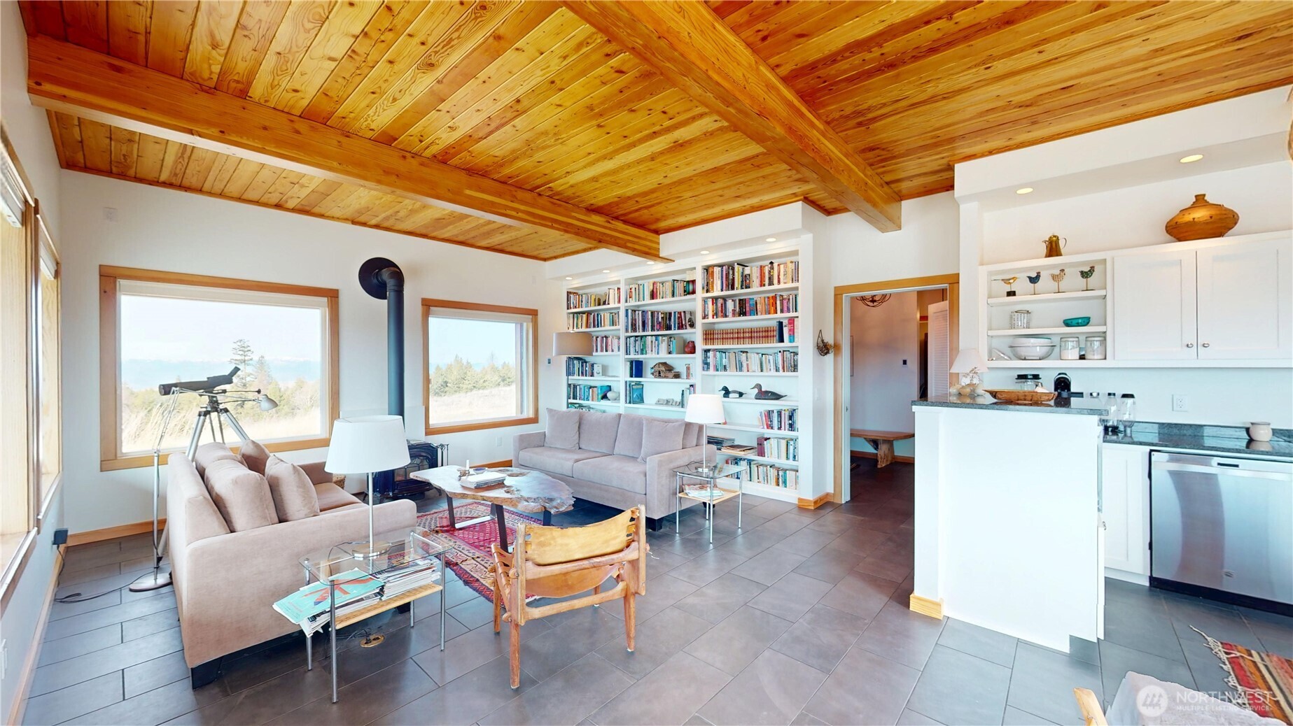 17 Teal Lake Road N, Oroville, WA 98844