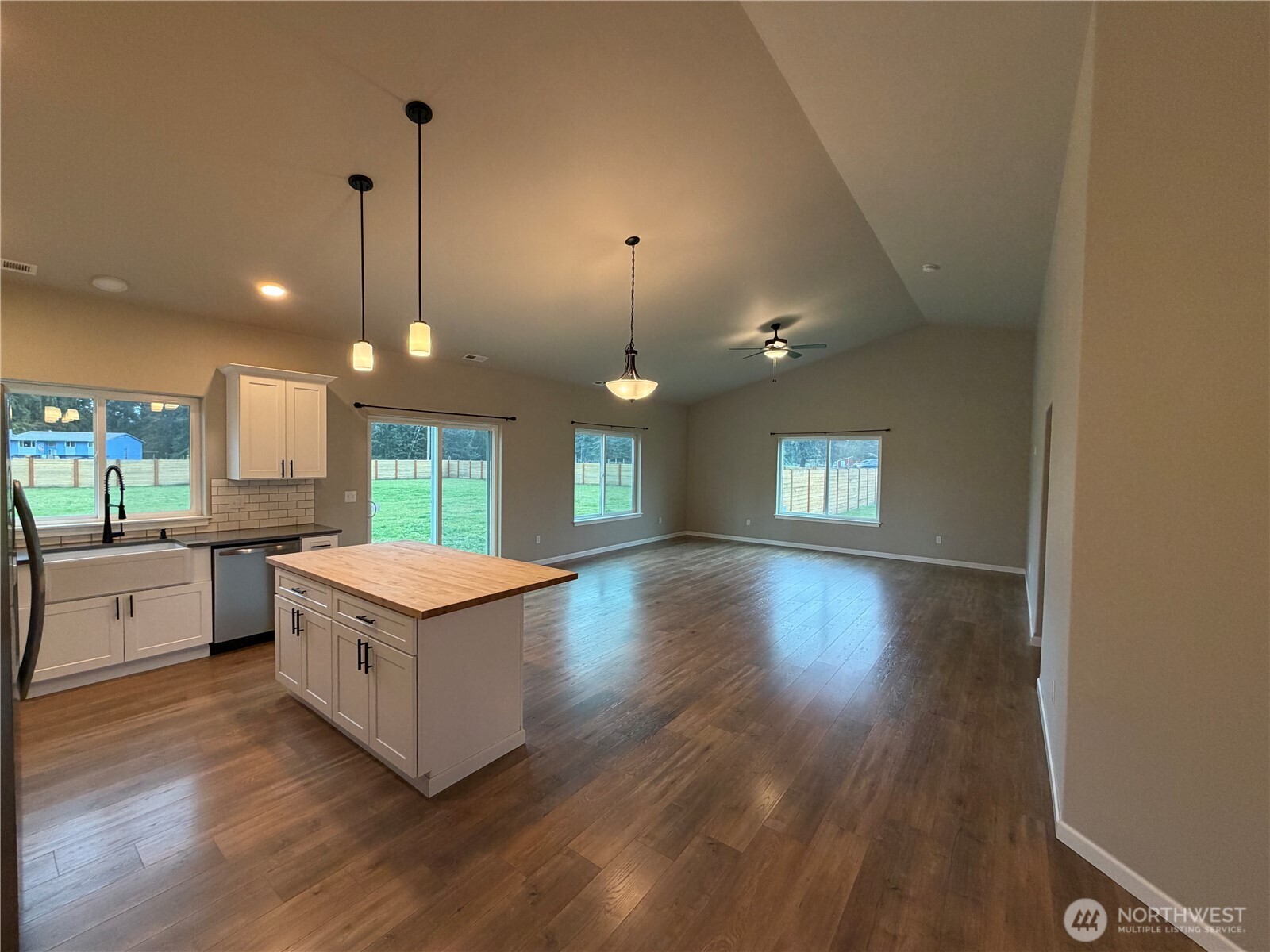 17315 Pendleton Street SW, Rochester, WA 98579
