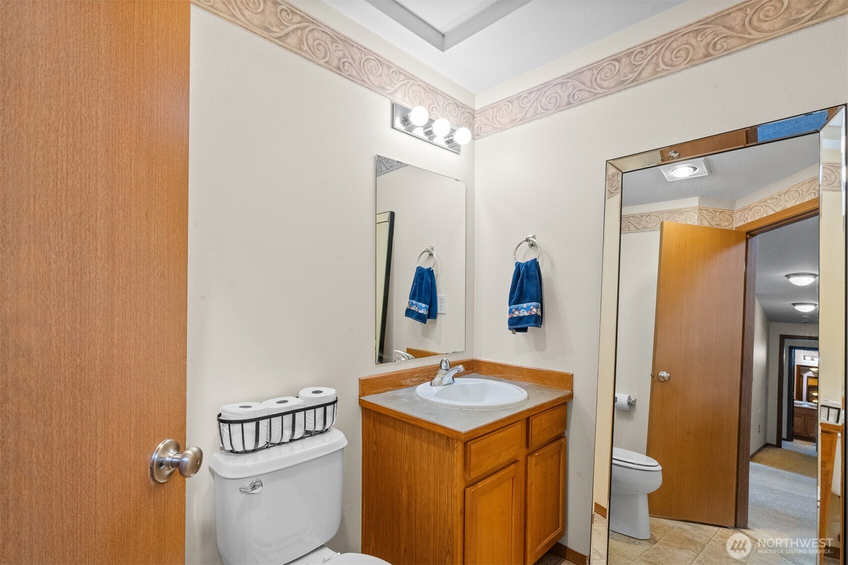 22318 Blue Lake Court SE, Yelm, WA 98597
