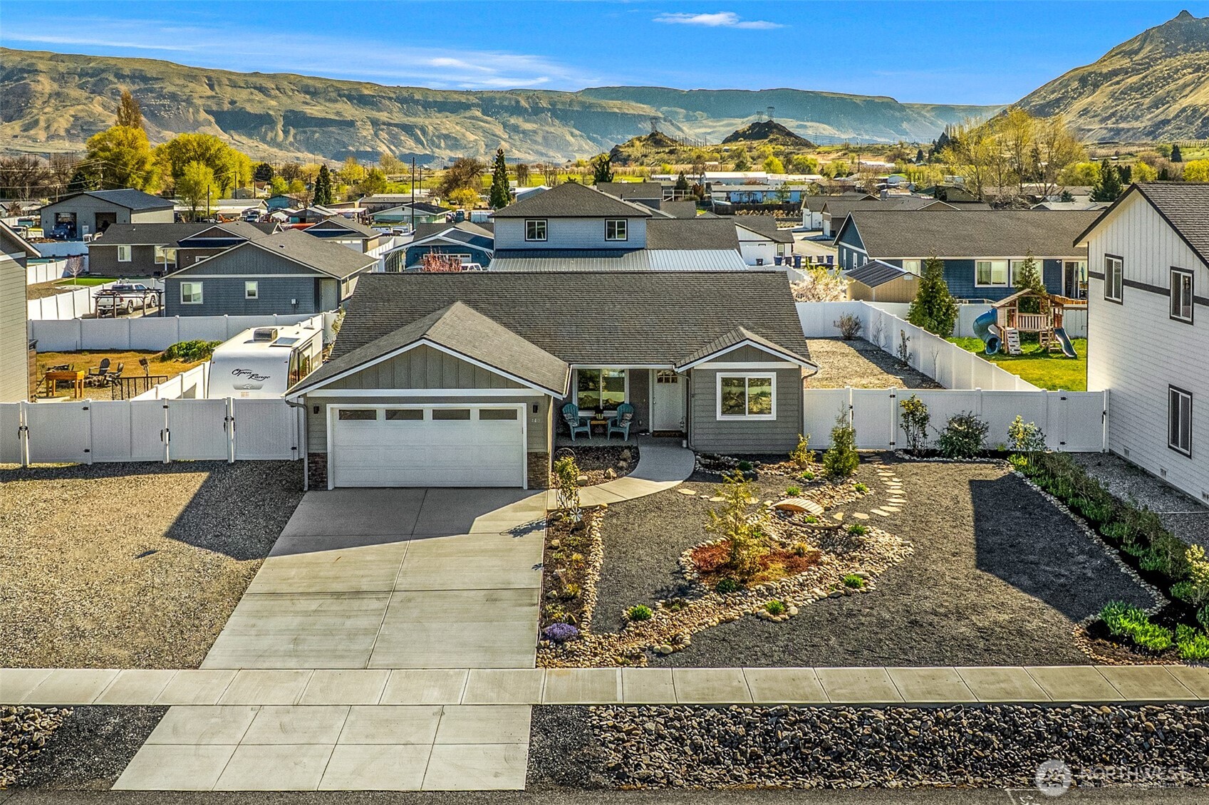 440 Margaux Loop , Malaga, WA 98828