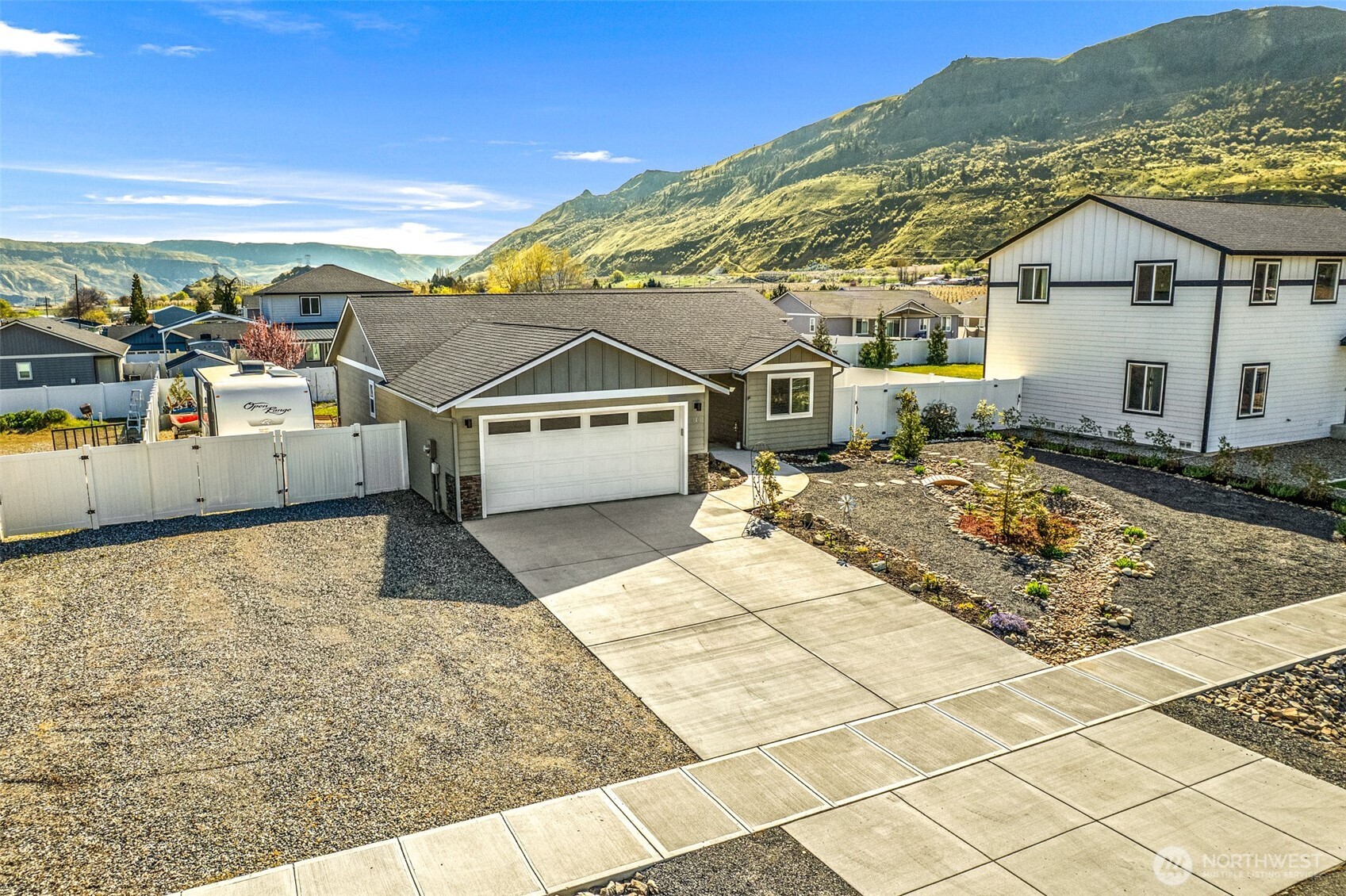 440 Margaux Loop , Malaga, WA 98828