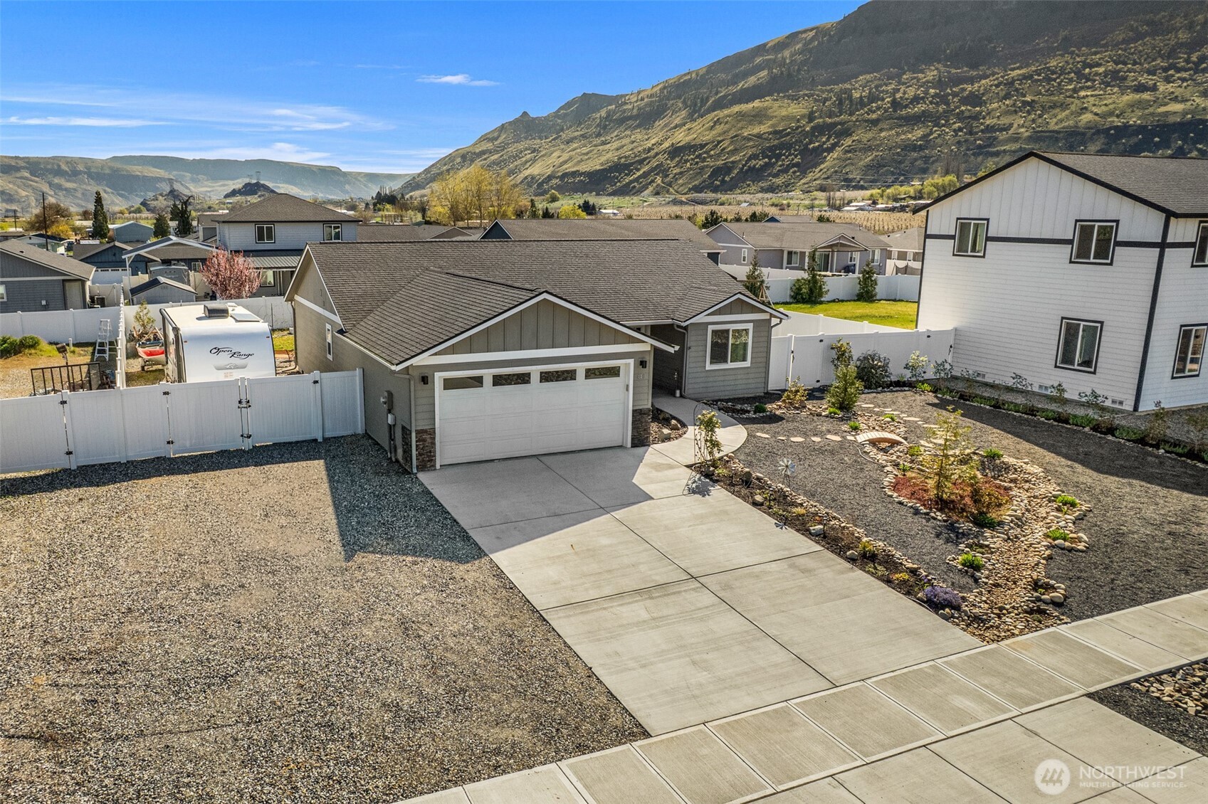 440 Margaux Loop , Malaga, WA 98828