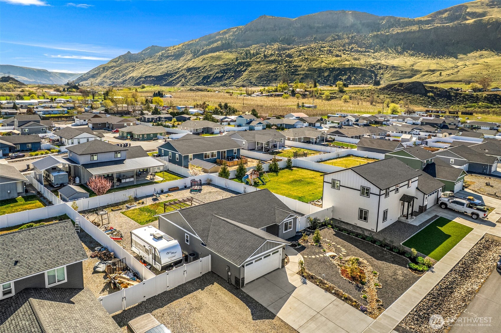 440 Margaux Loop , Malaga, WA 98828