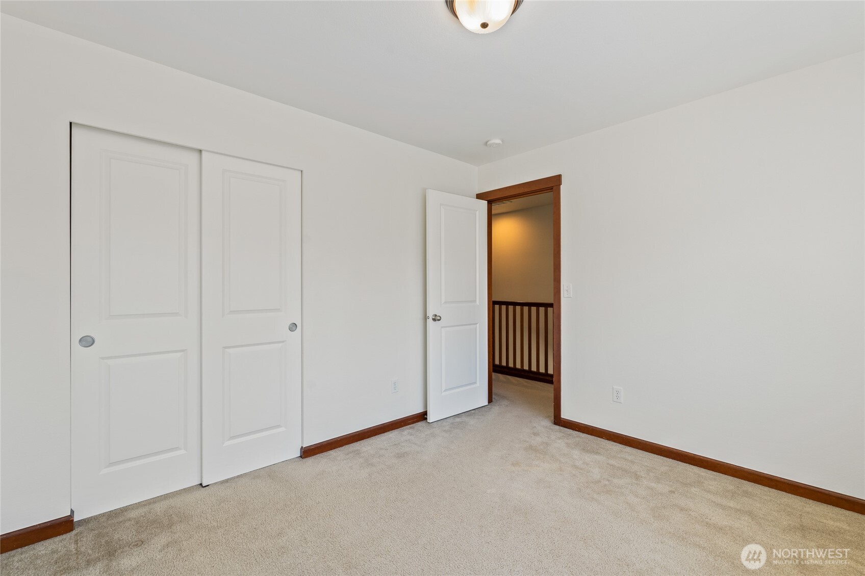 501 N 105th Street #B, Seattle, WA 98133
