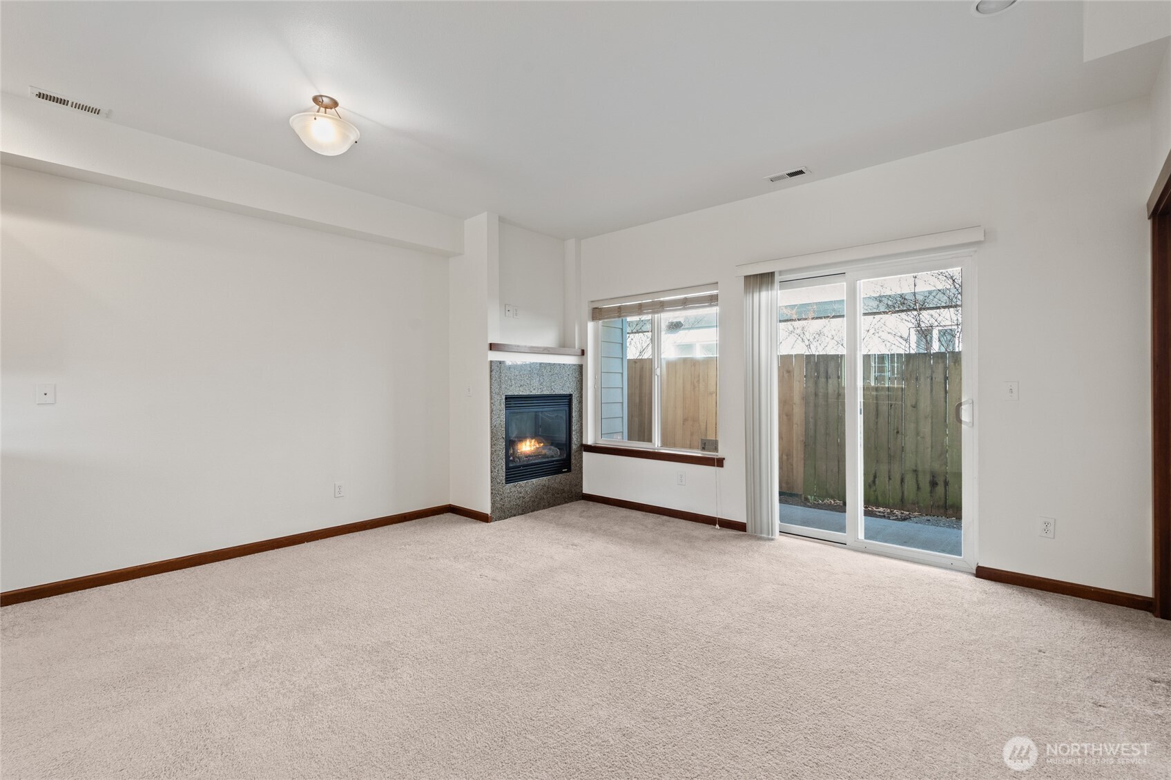 501 N 105th Street #B, Seattle, WA 98133