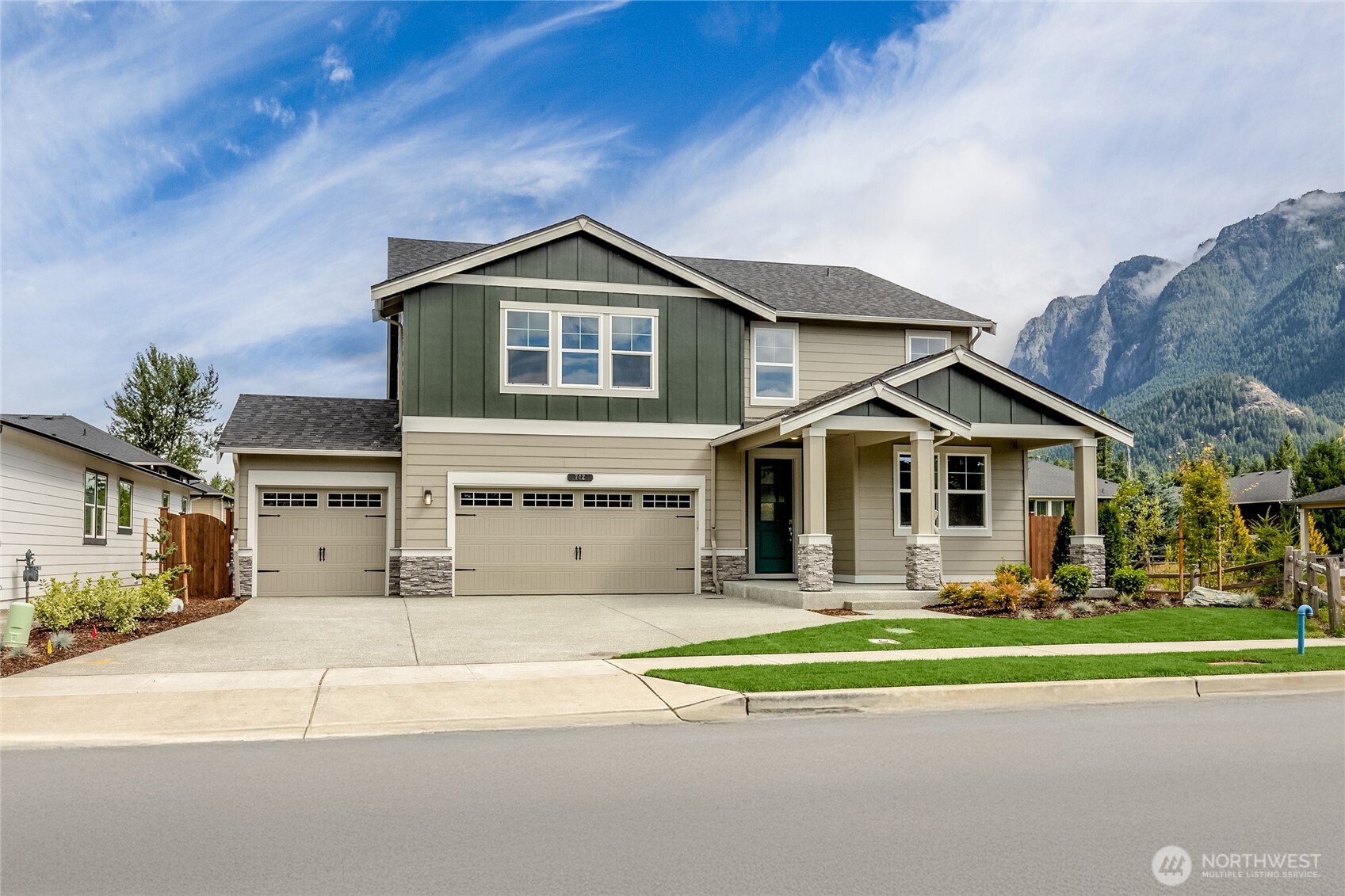 639 SE 12th Place #24, North Bend, WA 98045