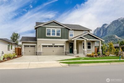 639 SE 12th Place #24, North Bend, WA 98045