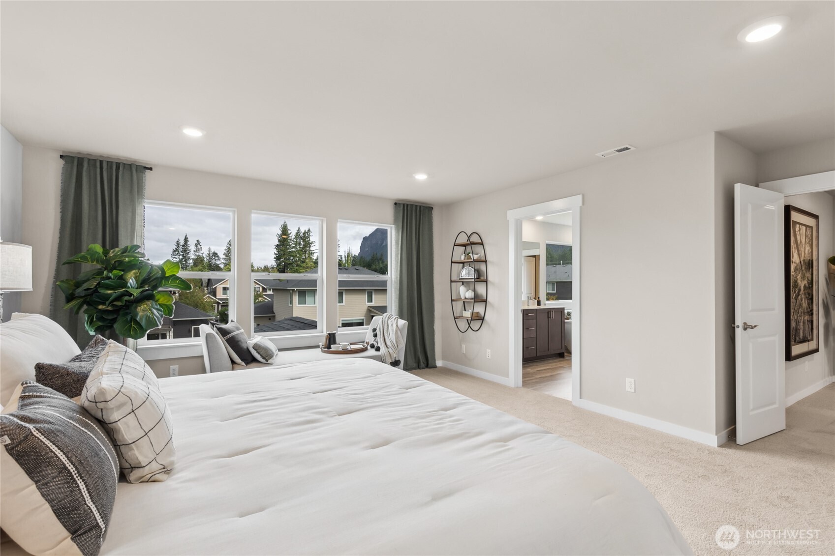639 SE 12th Place #24, North Bend, WA 98045