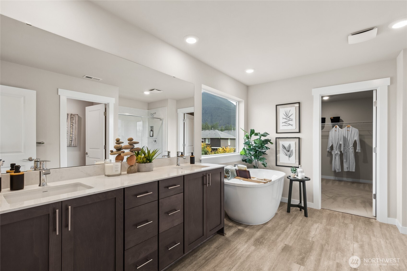 639 SE 12th Place #24, North Bend, WA 98045