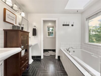 4017 239th Place SE, Sammamish, WA 98029 - Photo 13
