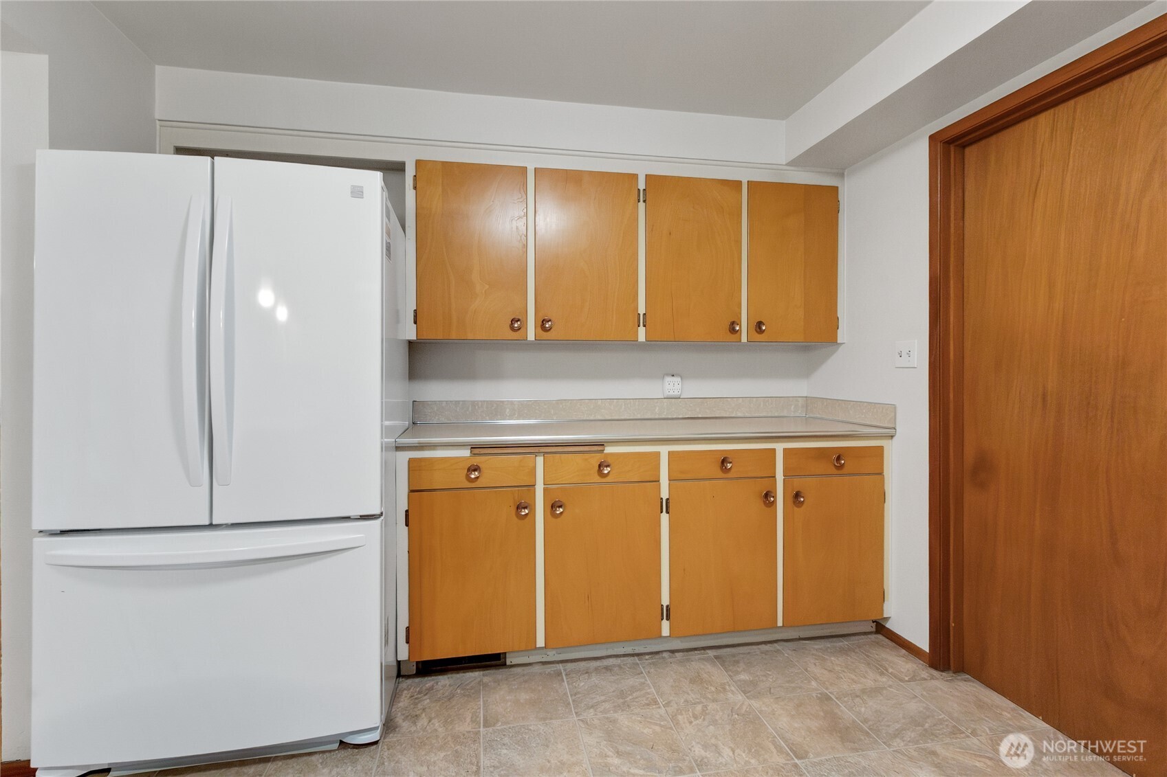 12019 Bingham Ave E, Tacoma, WA 98446-4325