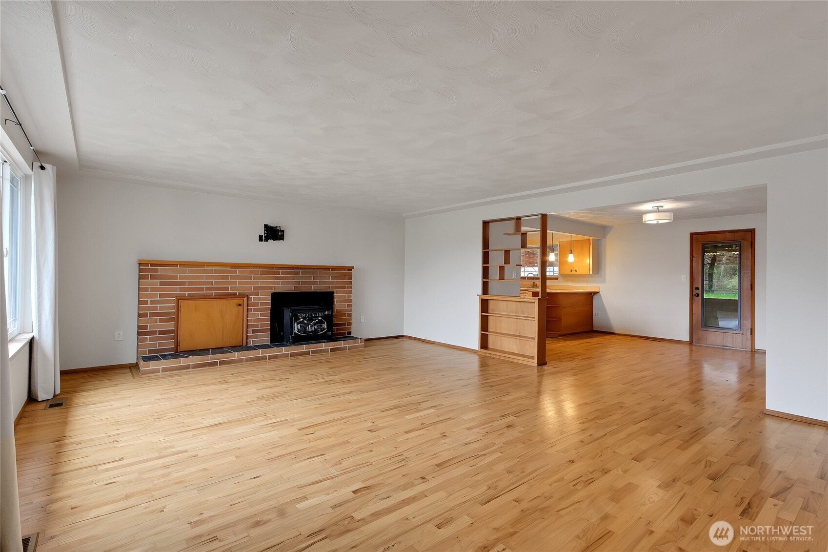 12019 Bingham Ave E, Tacoma, WA 98446-4325