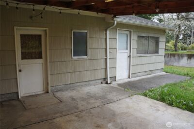 12019 Bingham Ave E, Tacoma, WA 98446-4325 - Photo 34