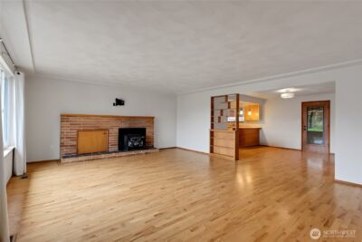 12019 Bingham Ave E, Tacoma, WA 98446-4325 - Photo 4