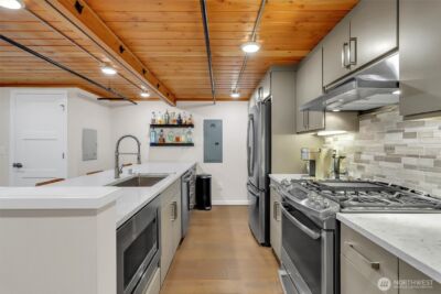 3334 NE 65th Street #109, Seattle, WA 98115 - Photo 11