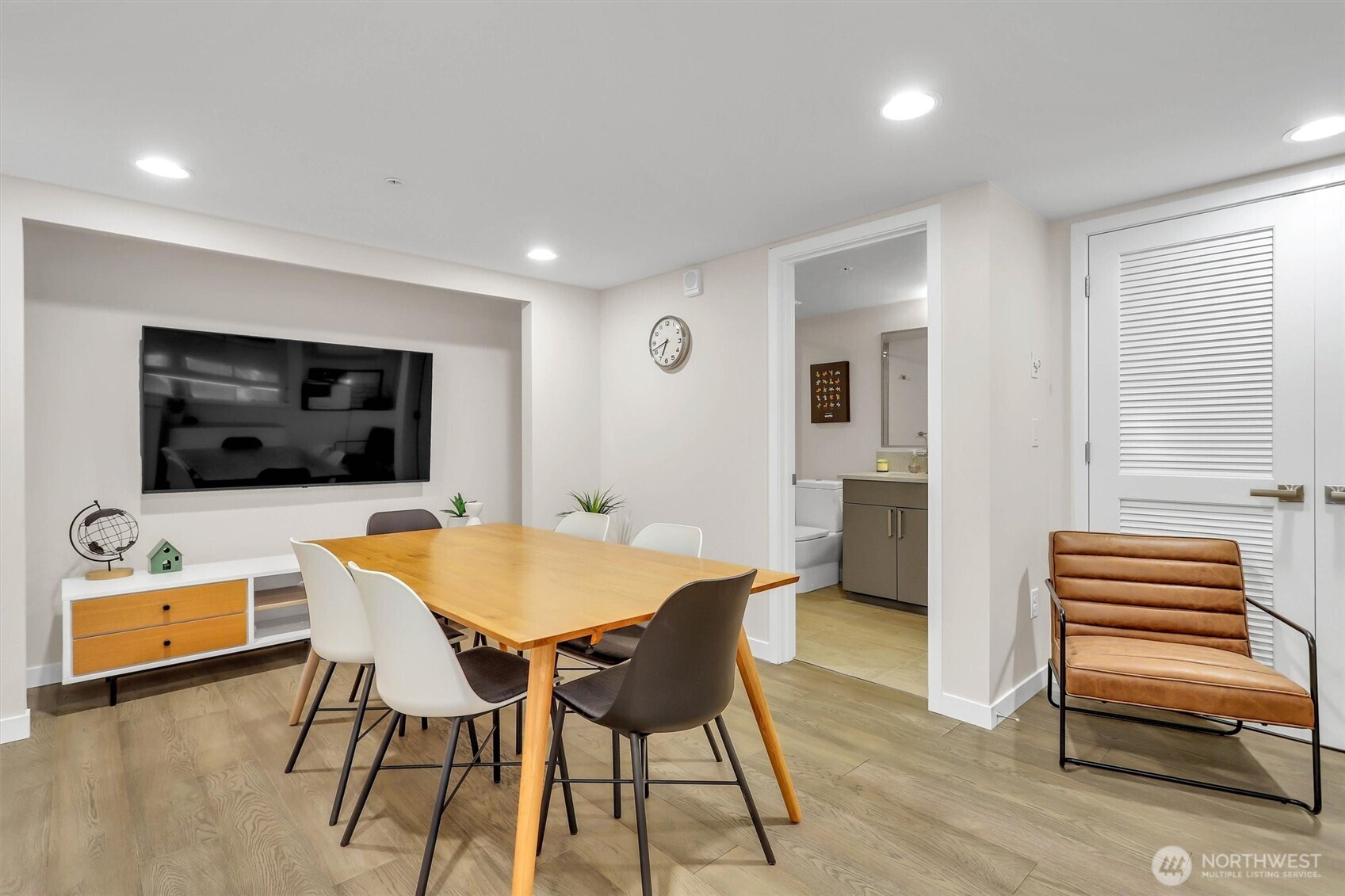 3334 NE 65th Street #109, Seattle, WA 98115