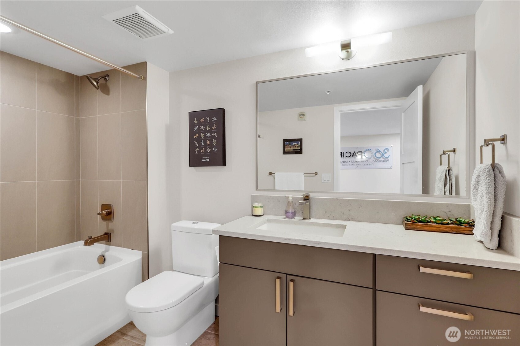 3334 NE 65th Street #109, Seattle, WA 98115