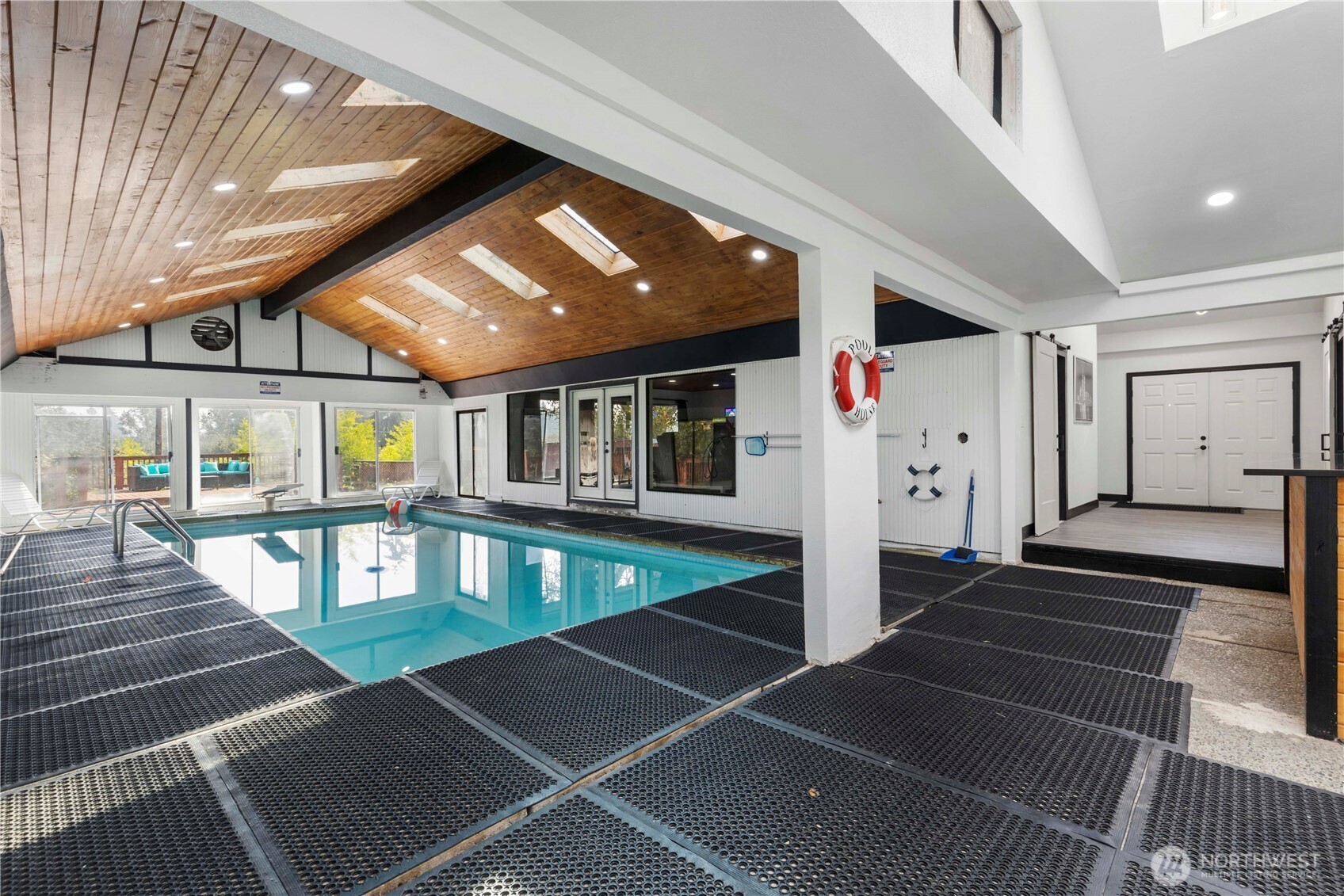 3062 44th st e , Tacoma, WA 98443