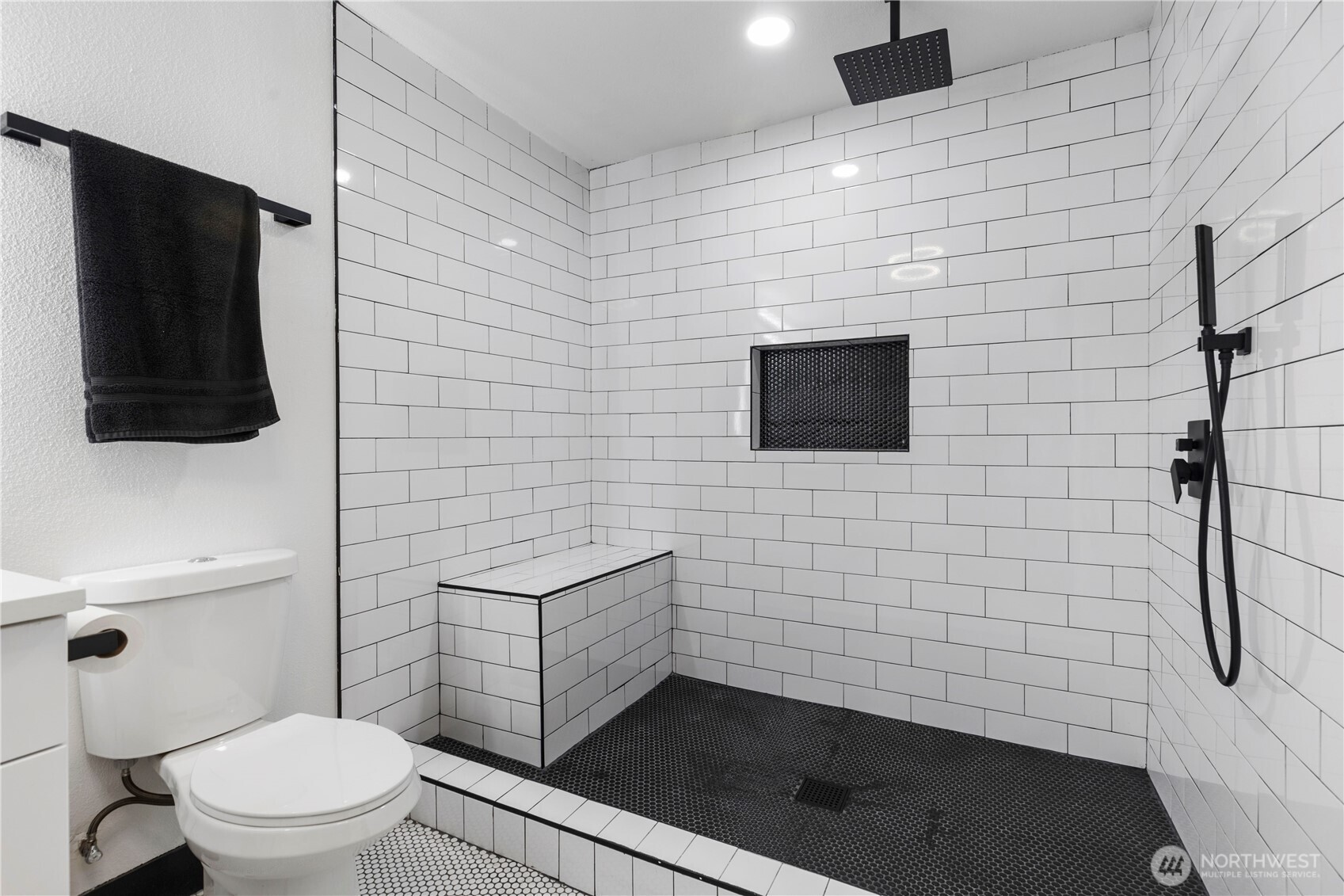 3062 44th st e , Tacoma, WA 98443