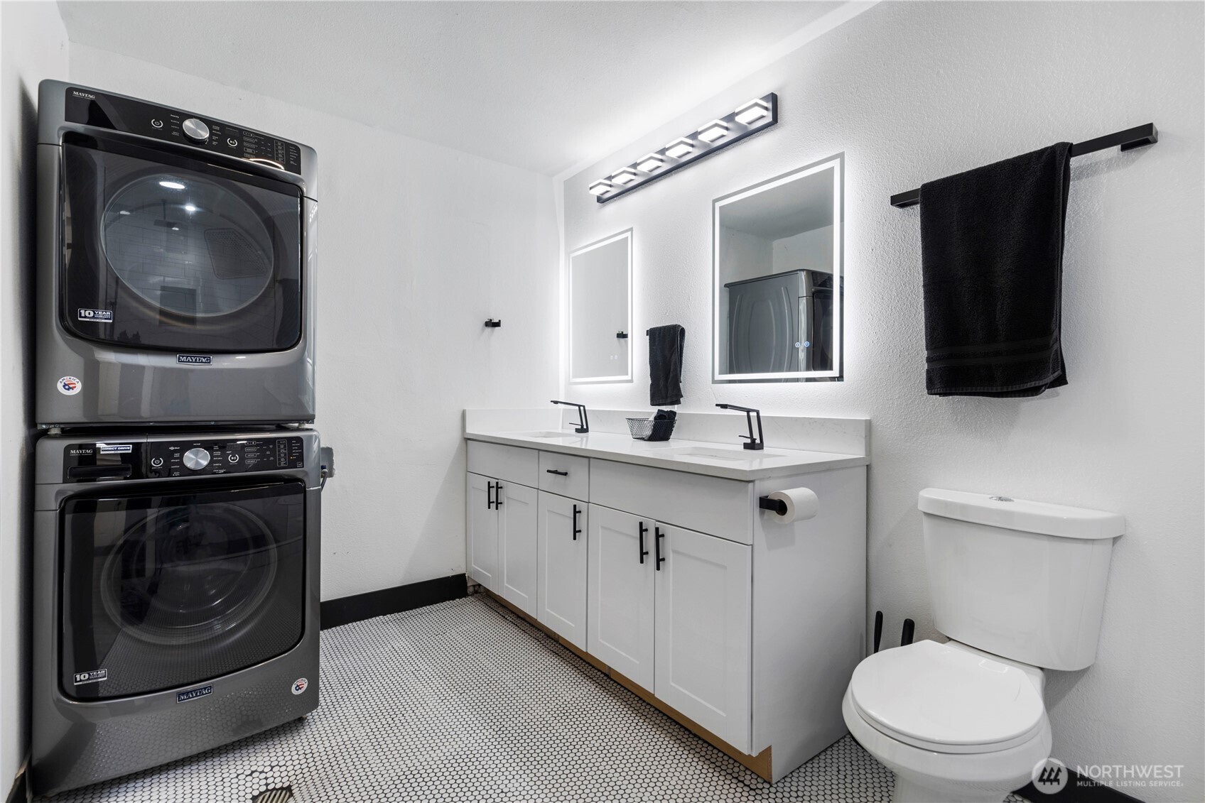 3062 44th st e , Tacoma, WA 98443