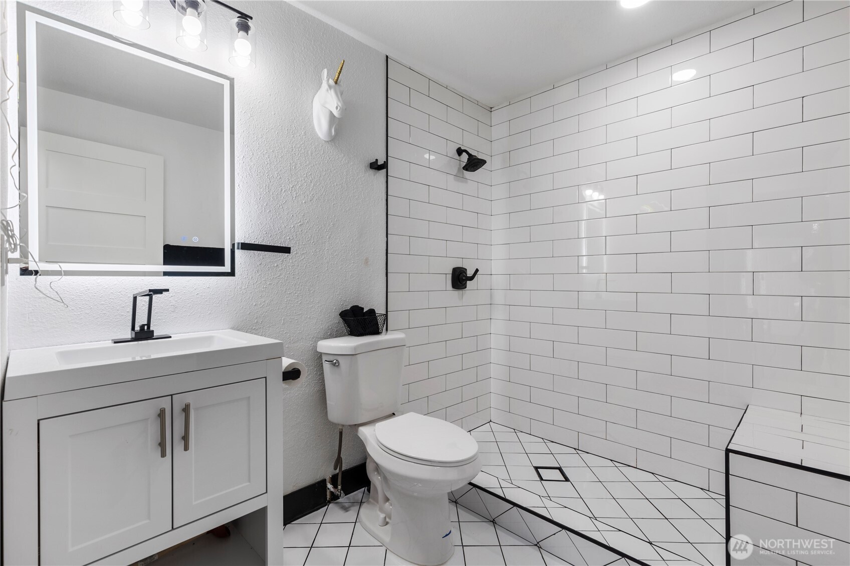 3062 44th st e , Tacoma, WA 98443