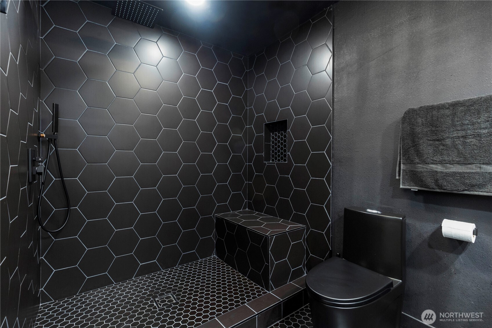 3062 44th st e , Tacoma, WA 98443