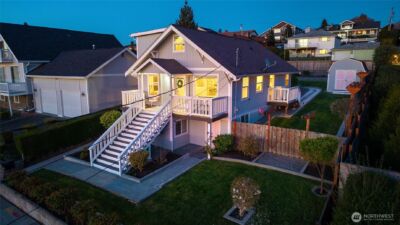 808 Renton Avenue S, Renton, WA 98057 - Photo 2