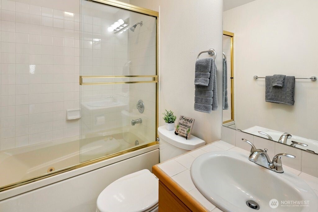 1707 NW 59th Street #302, Seattle, WA 98107