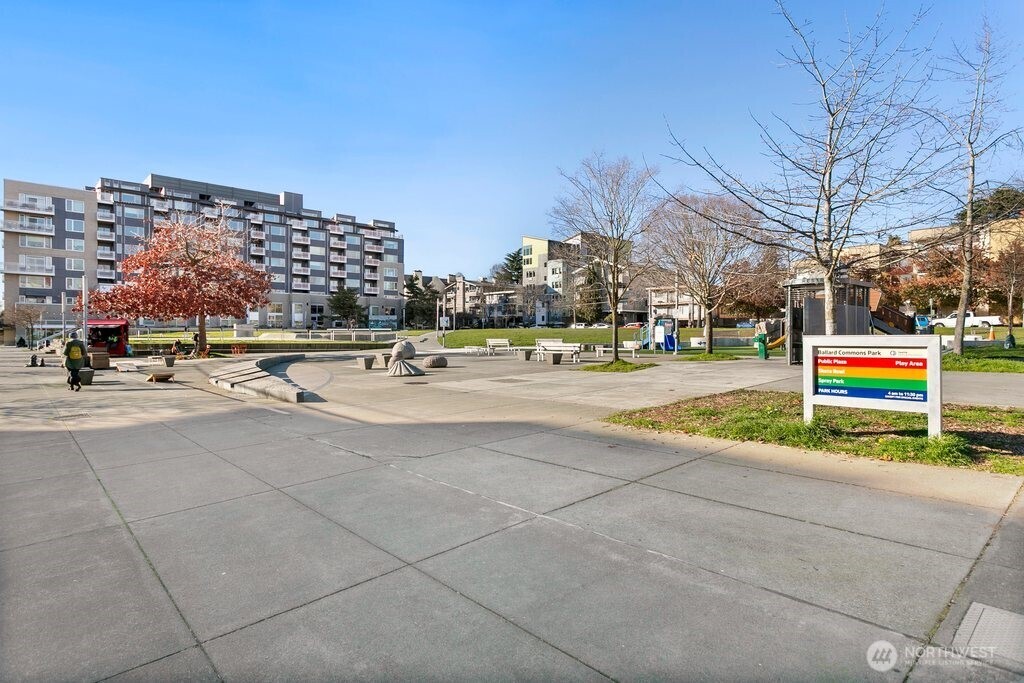 1707 NW 59th Street #302, Seattle, WA 98107