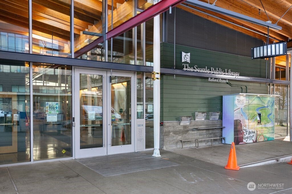 1707 NW 59th Street #302, Seattle, WA 98107