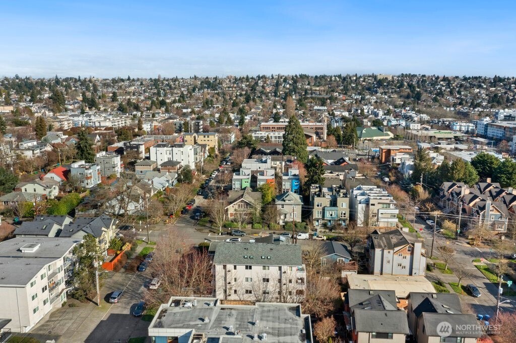 1707 NW 59th Street #302, Seattle, WA 98107