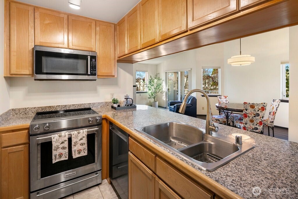 1707 NW 59th Street #302, Seattle, WA 98107